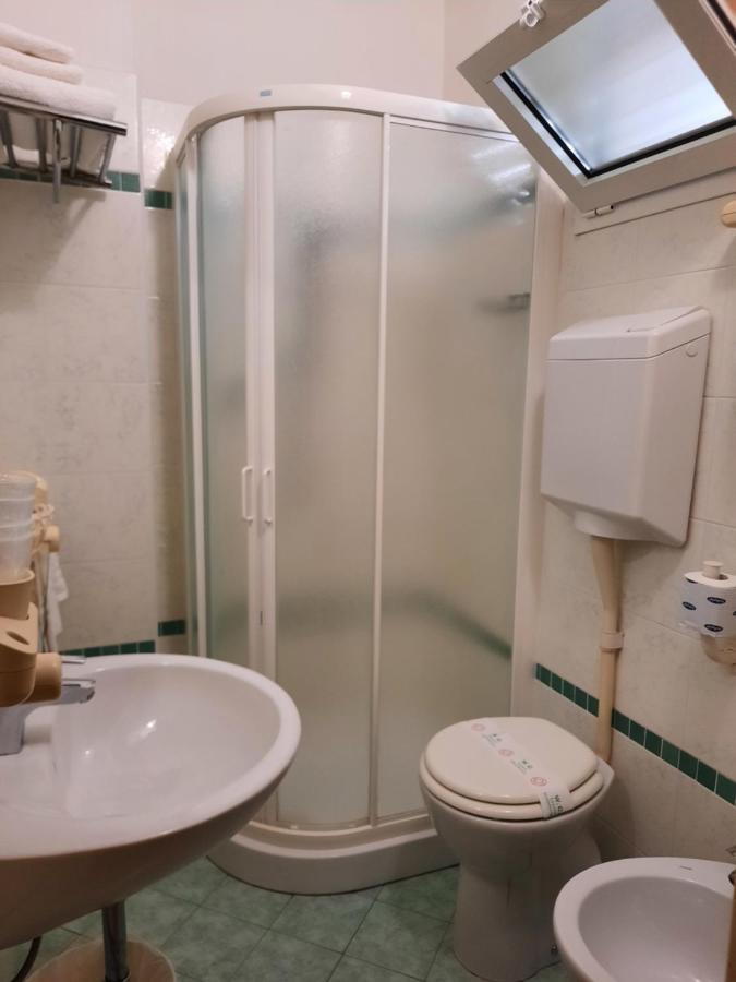 צ'סנטיקו Hotel Ambra מראה חיצוני תמונה