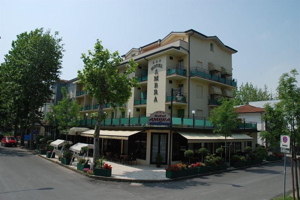 צ'סנטיקו Hotel Ambra מראה חיצוני תמונה