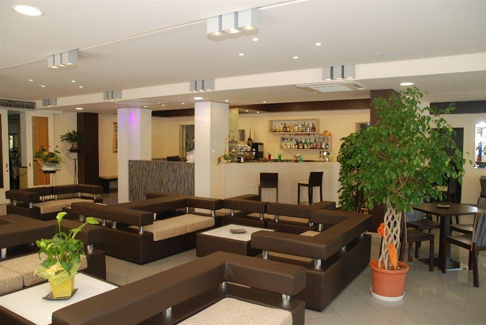 צ'סנטיקו Hotel Ambra מראה חיצוני תמונה