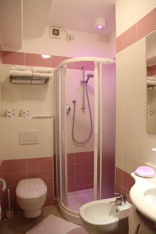 צ'סנטיקו Hotel Ambra חדר תמונה