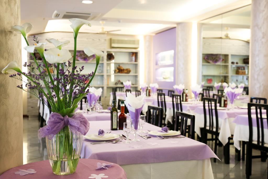 צ'סנטיקו Hotel Ambra מראה חיצוני תמונה